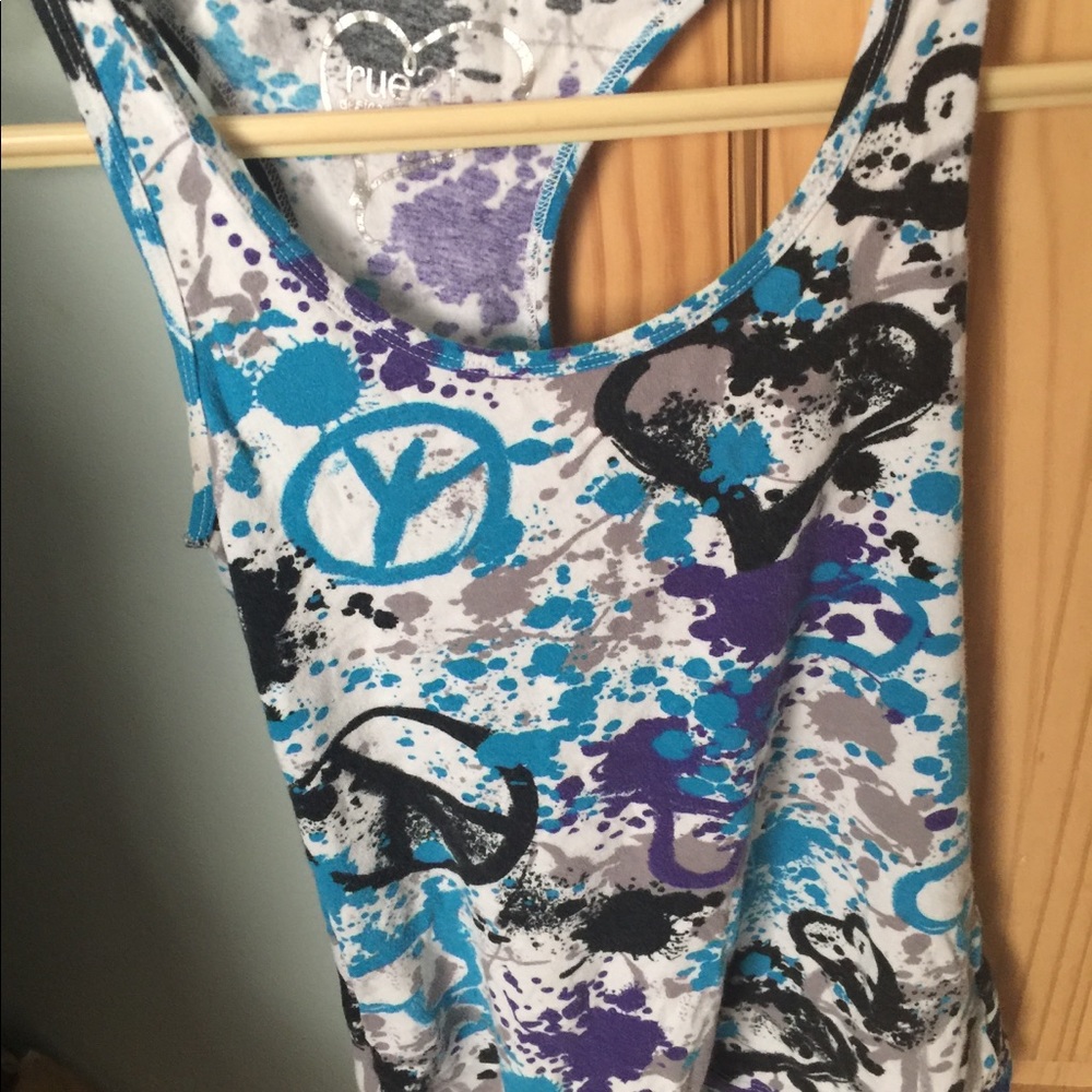 Rue 21 piece, hearts, and splatter paint tank top